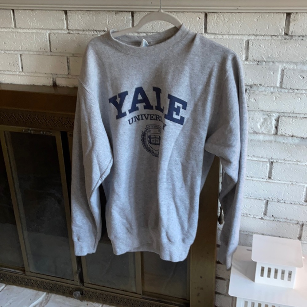 Yale sweatshirt